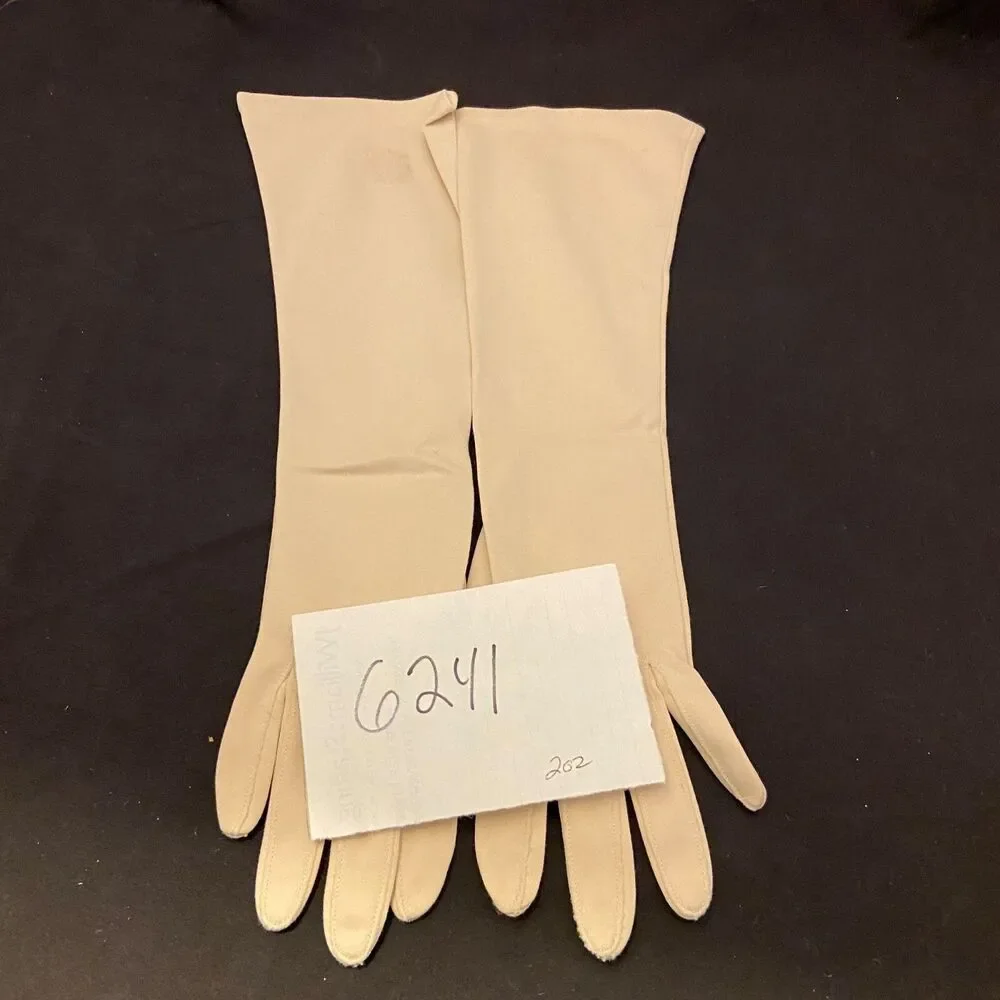 #6241 Vintage Womens Dress Long Opera Creme color Gloves Size S-M